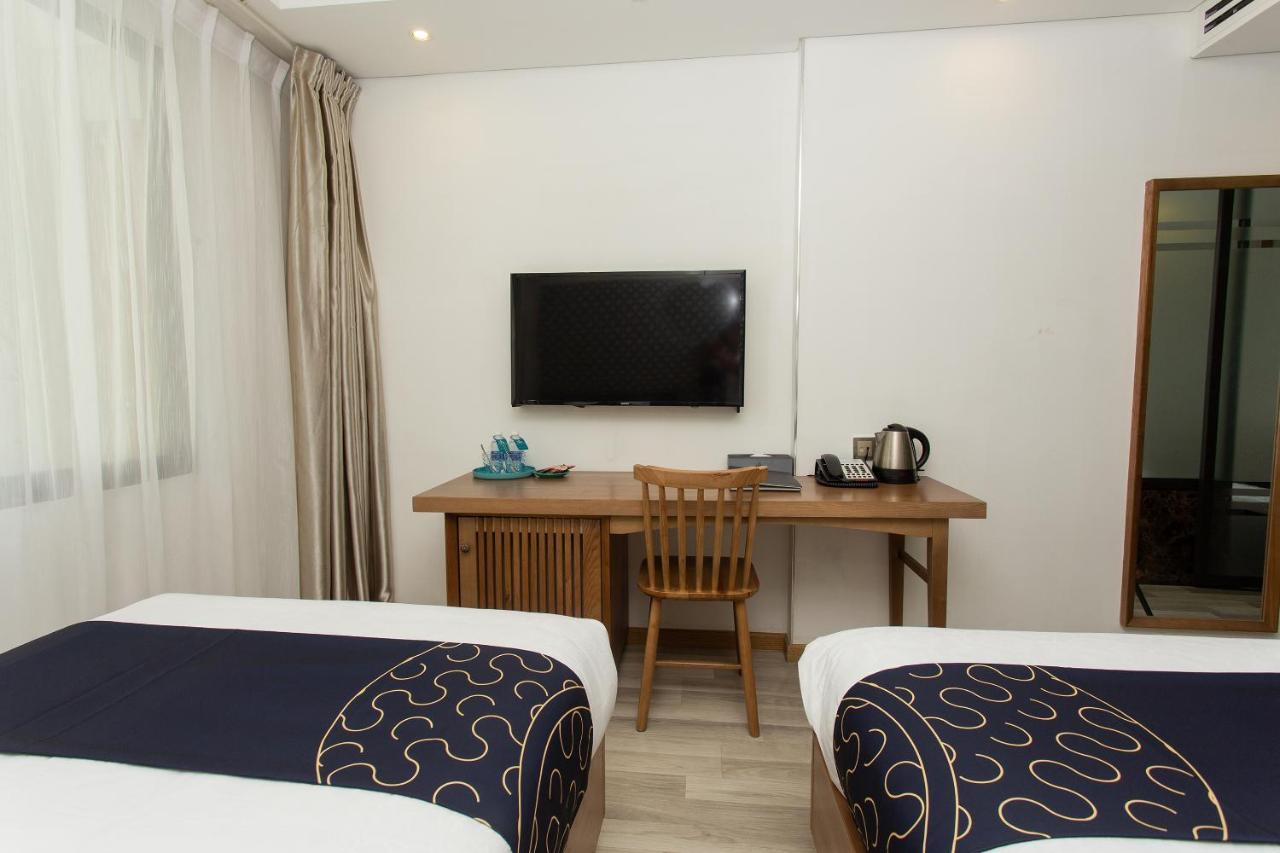 Capital O 781 Brilliant Majestic Hotel Da Nang Zewnętrze zdjęcie